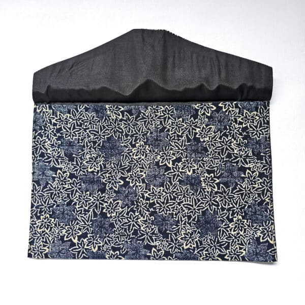 Rakusu Pouch Kyoto leaves allows you to store and carry your rakusu with care and respect