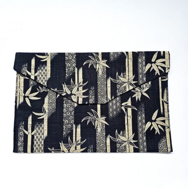 Rakusu Pouch Bamboo allows you to store and carry your rakusu with care and respect