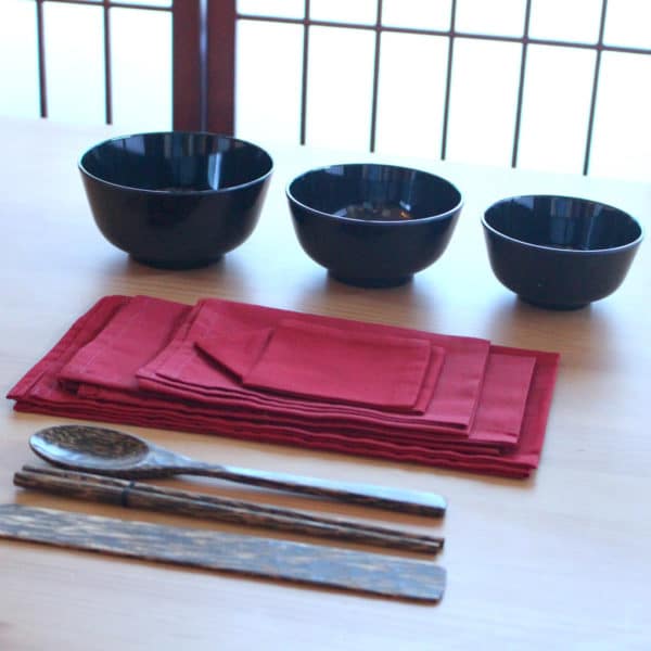 Oryoki set burgundy colored