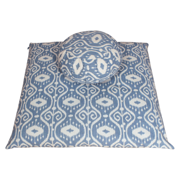 Bali Blue meditation set, two meditation cushions, zafu and zabuton, blue pattern