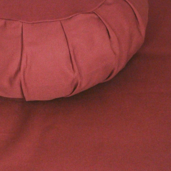 Close up burgundy meditation set
