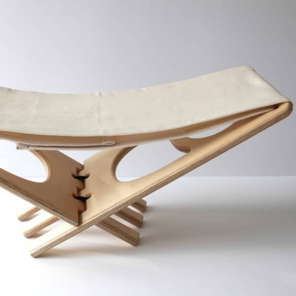 Nomad meditation bench open with natural seat