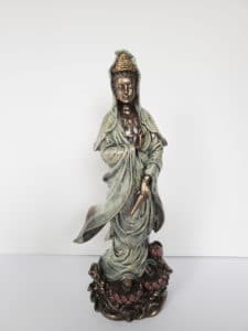 standing-kuan-yin-statue
