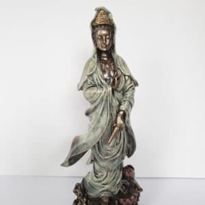 standing-kuan-yin-statue